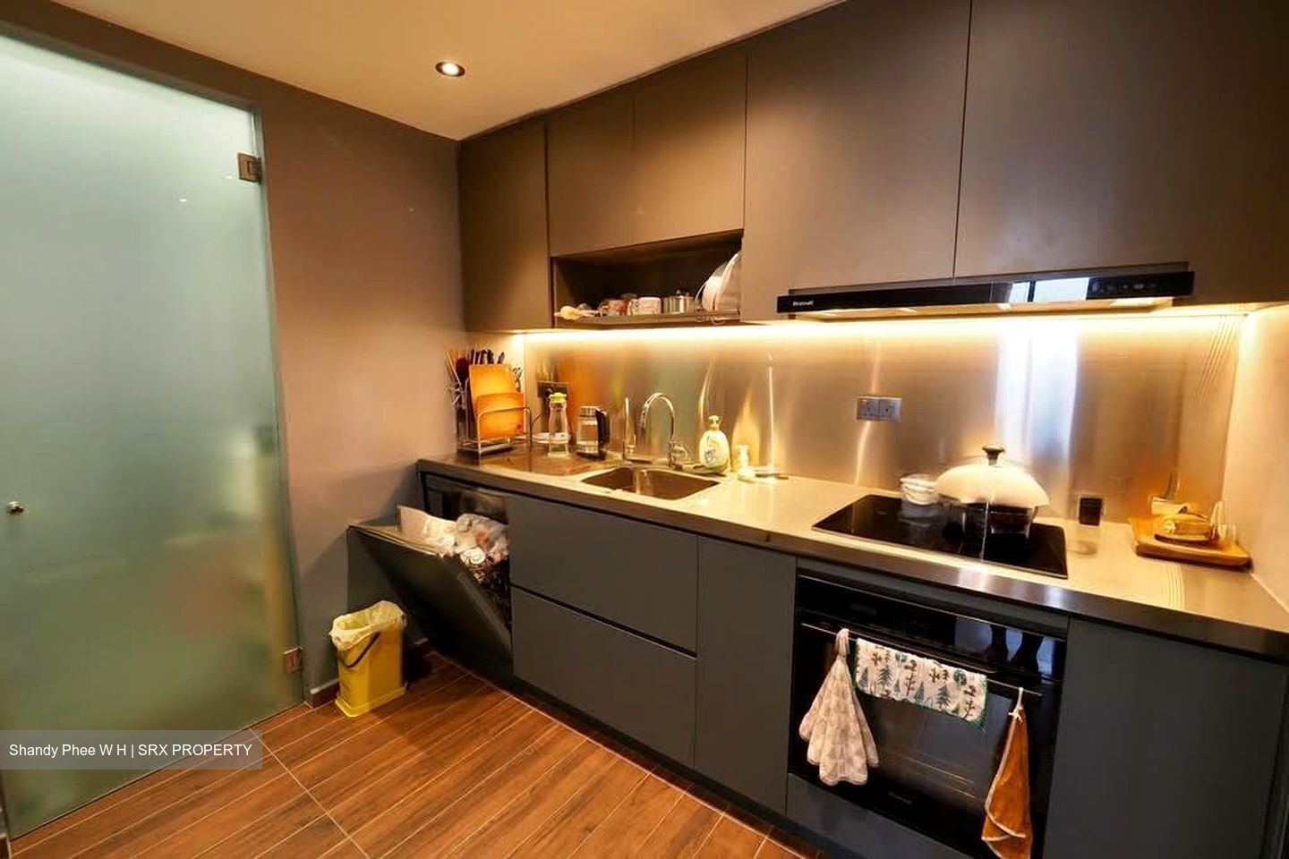 Regent Heights (D23), Condominium #585705151